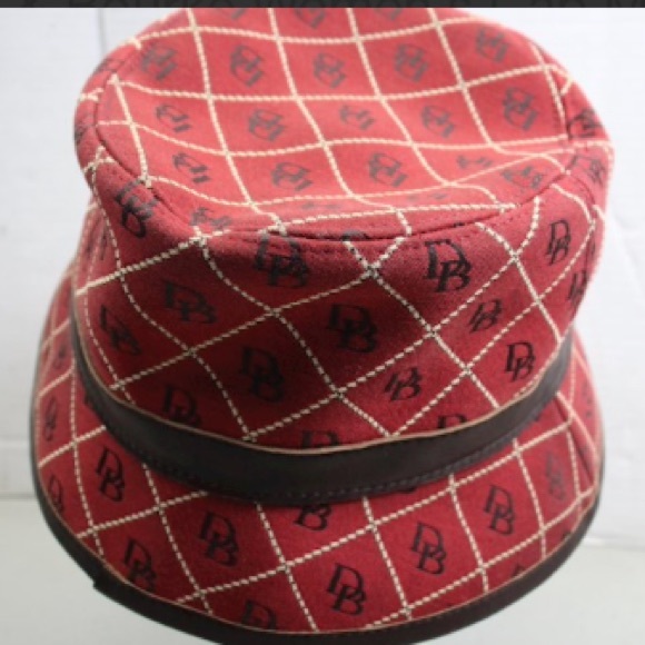 Dooney & Bourke bucket hat - Picture 7 of 8